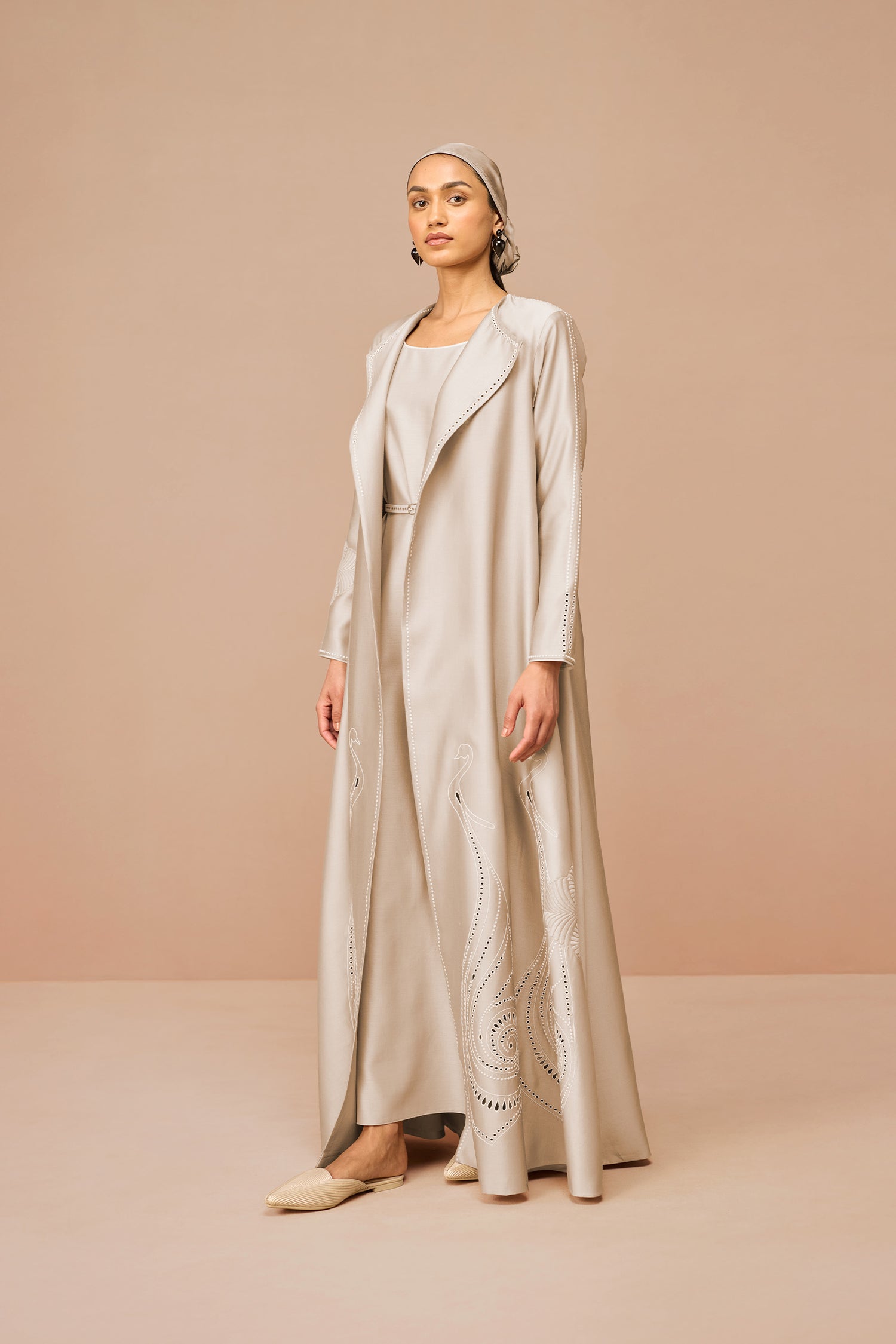 Chanderi Raysa Abaya Set – Beige