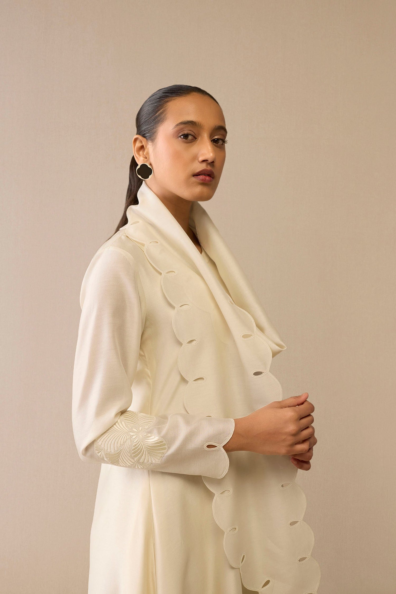Chanderi Zainat Abaya – Ivory