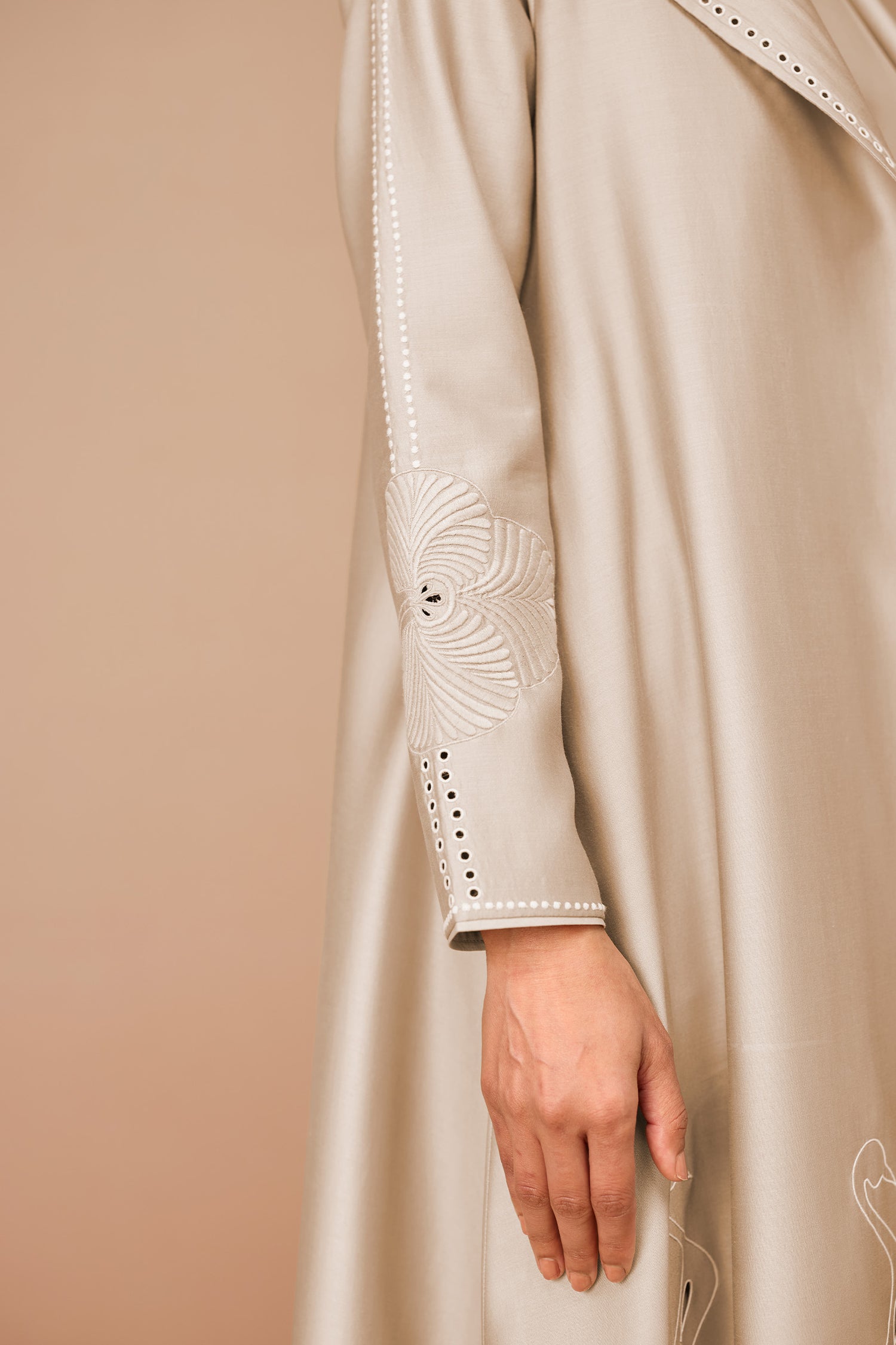 Chanderi Raysa Abaya Set – Beige