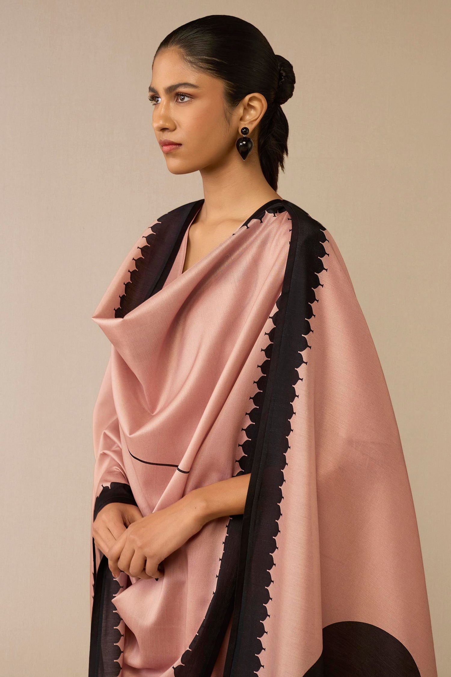 Chanderi Dilruba Kurta Set – Pink