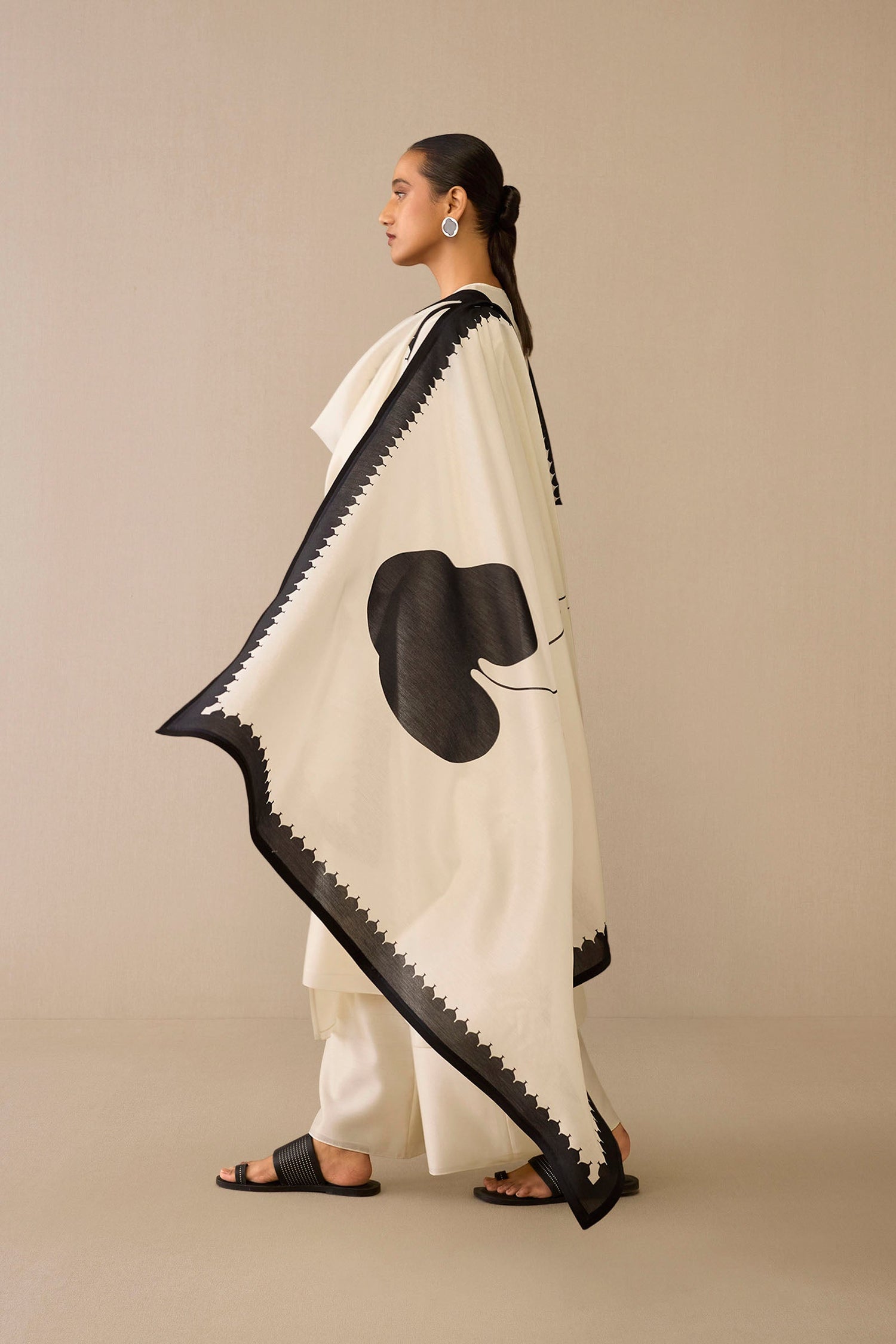 Chanderi Dilruba Kurta Set – Ivory