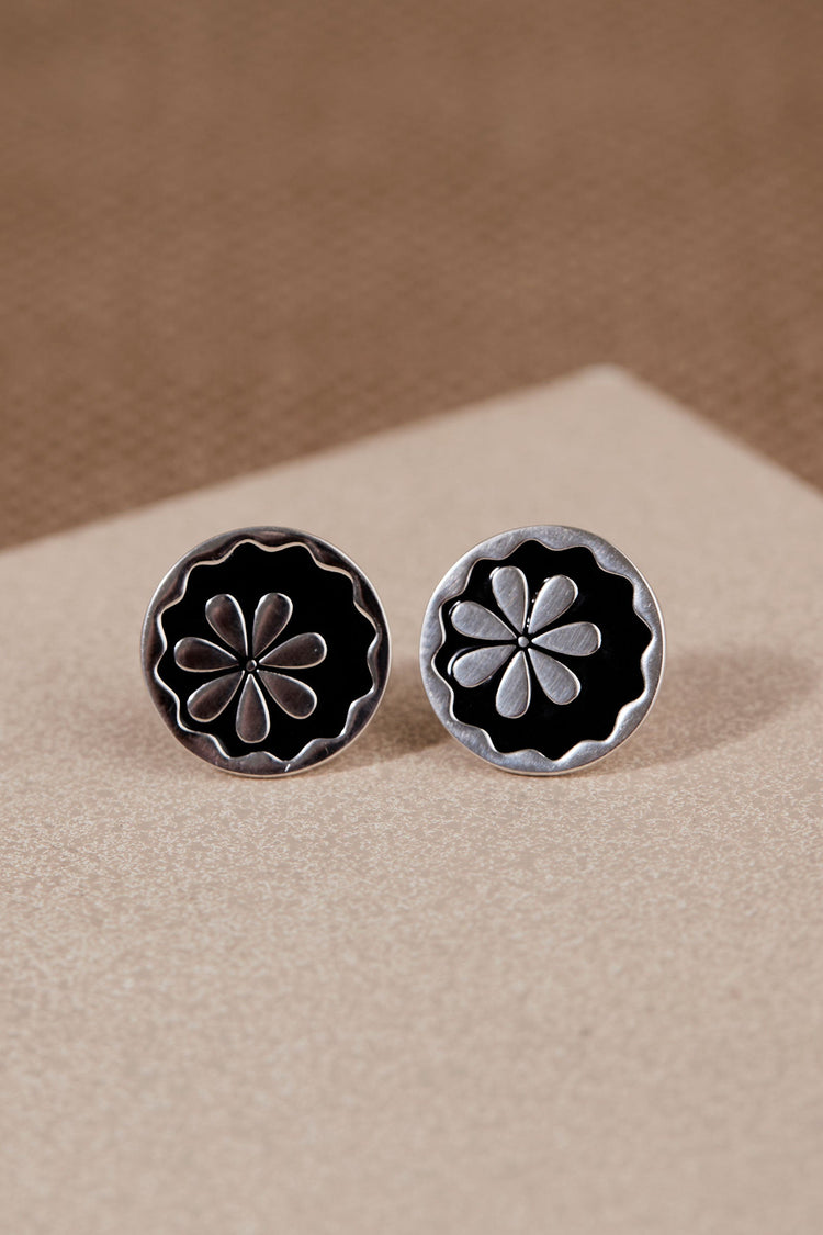 Akilah Studs - Black
