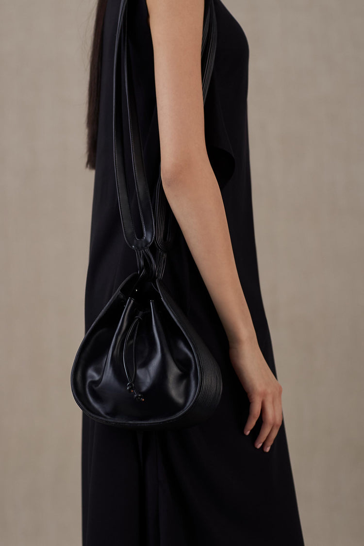 Mahra Shoulder Bag
