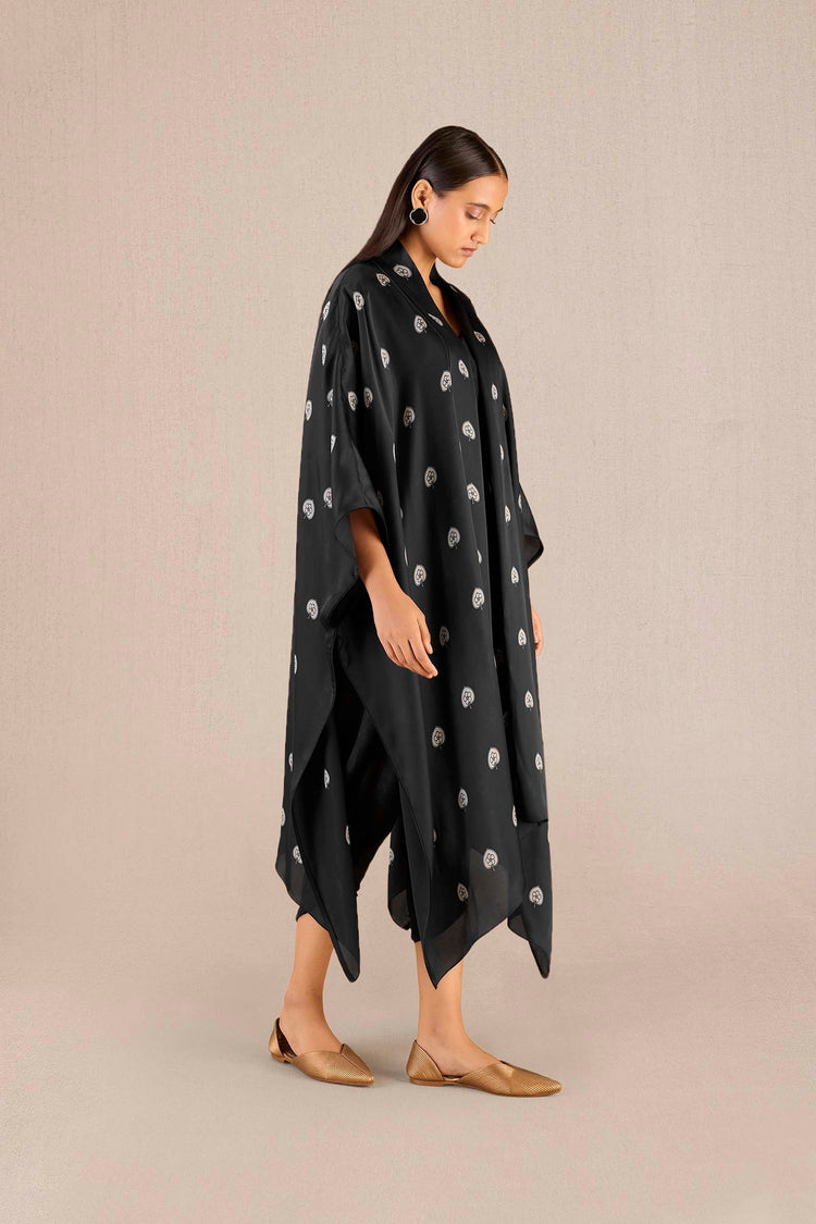 Umaya Cape Set