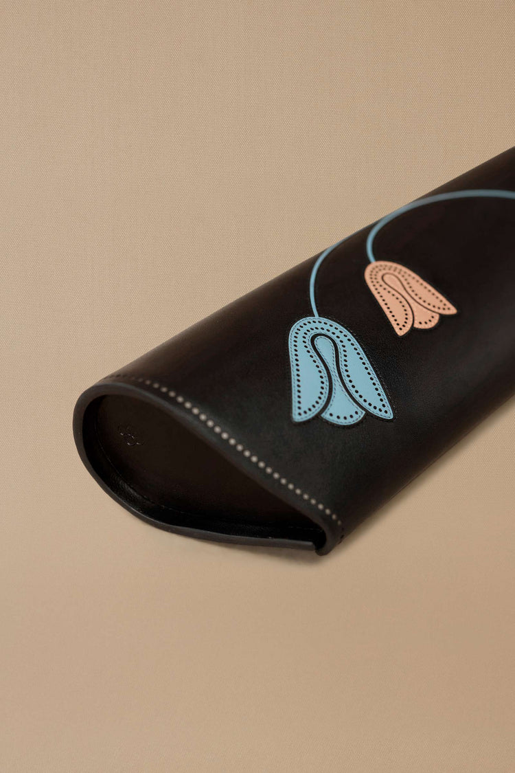 Mia Clutch