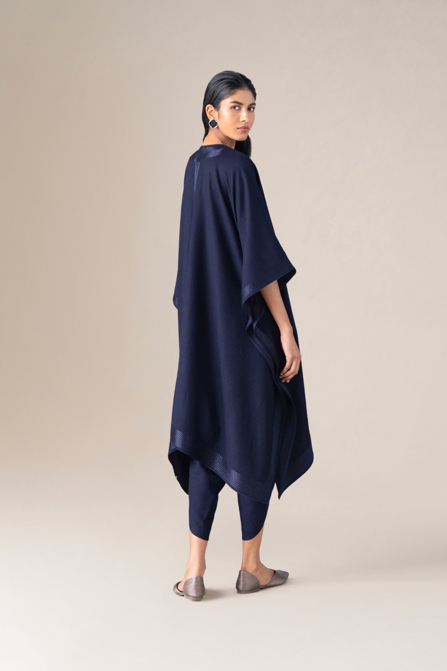  Wool Adarah Cape – Blue