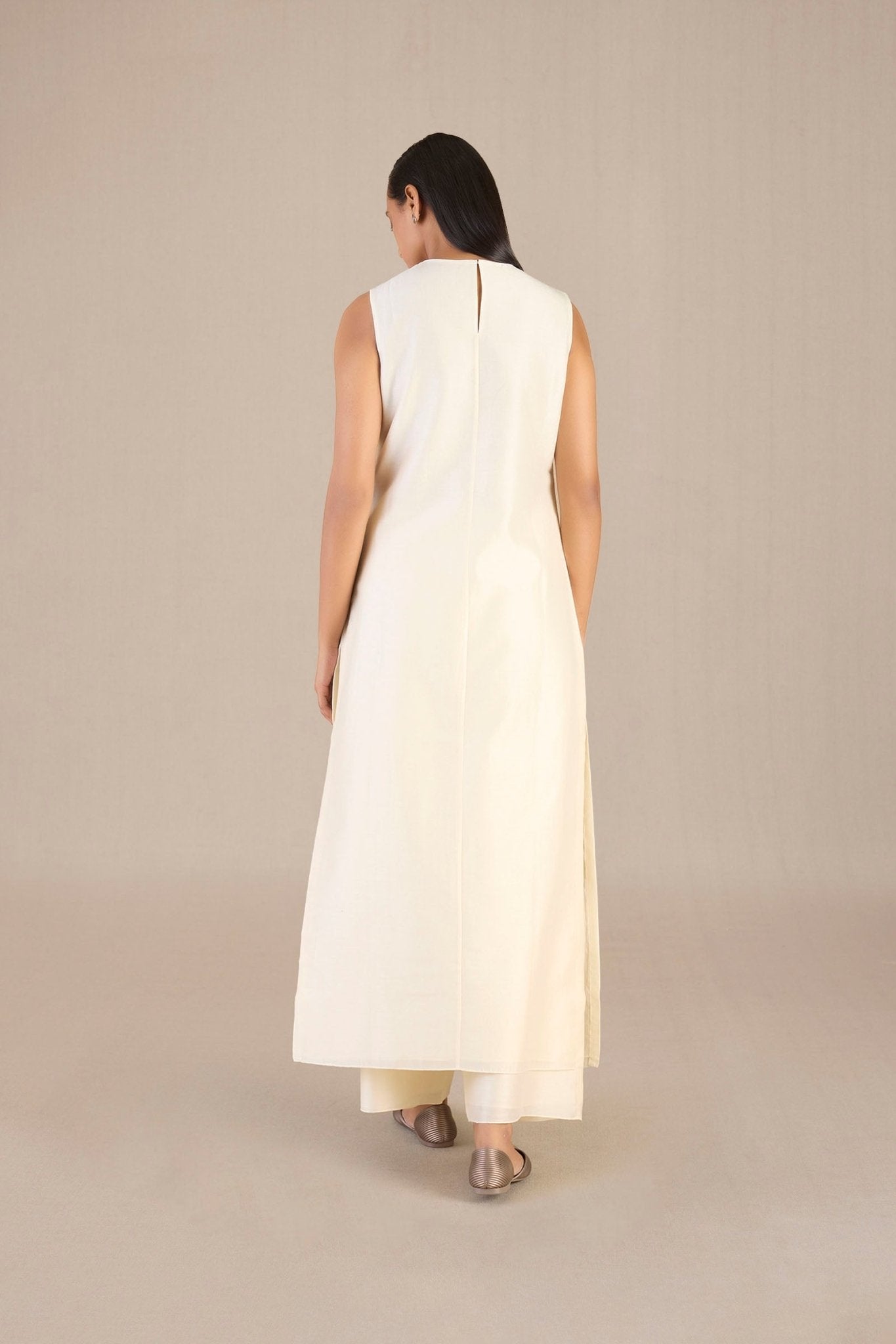  Chanderi Zaila Cape Set – Beige