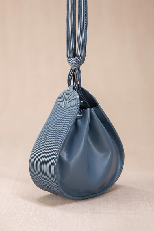Leather Razia Bucket Bag – Blue