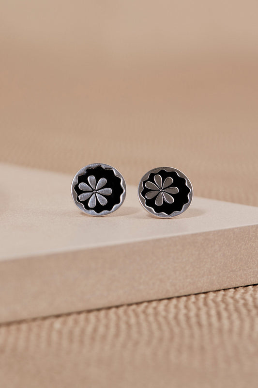 Enamel Akilah Studs – Black