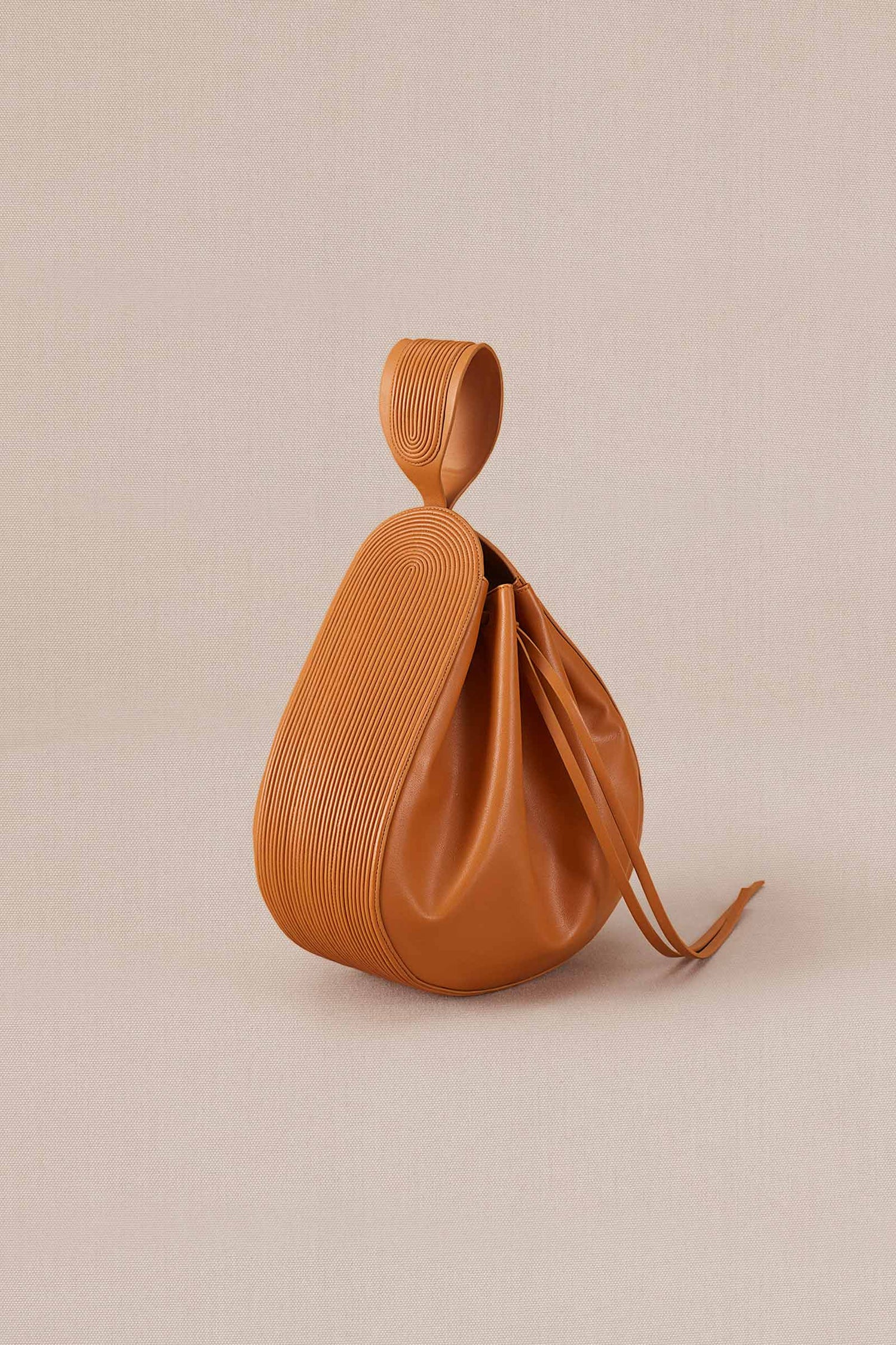 Haya Bucket Bag - Tan