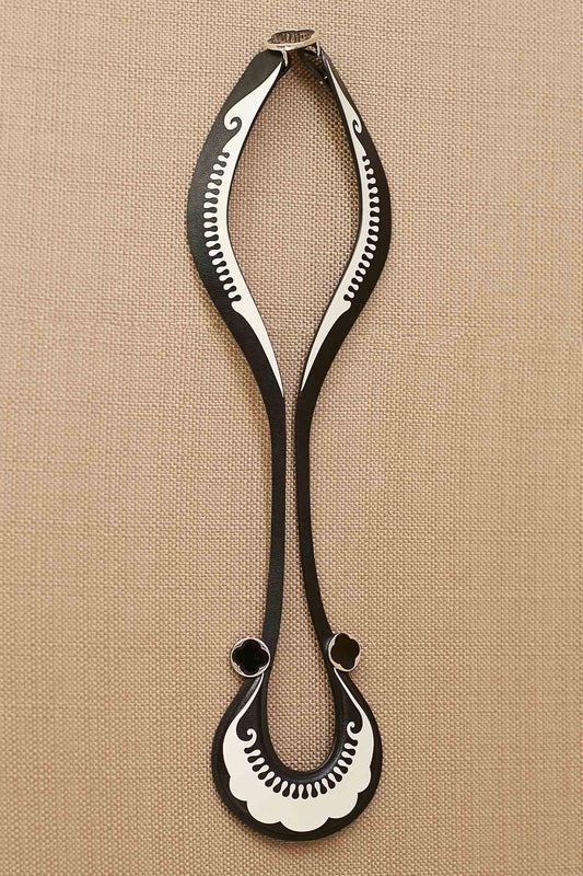 Faux Leather Ivy Neck Piece – Black