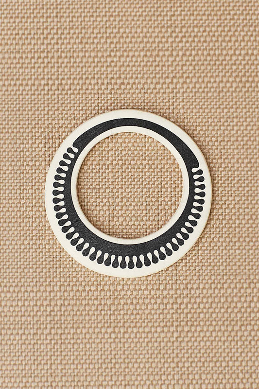 Faux Leather Ivaana Bangle – Black
