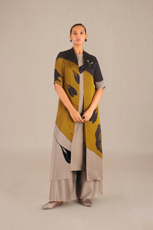 Chanderi Zaila Cape Set – Beige