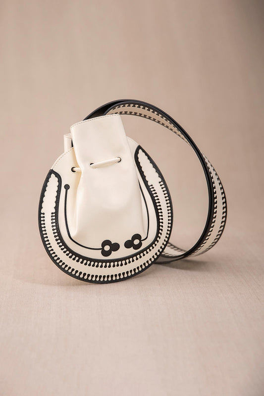 Leather Nyla Bucket Bag – Beige