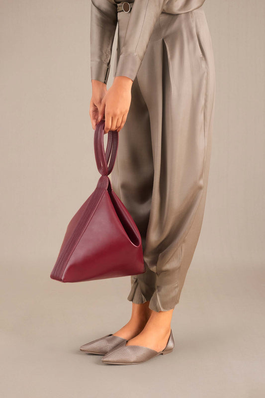 Faux Leather Aqida Bucket Bag – Red