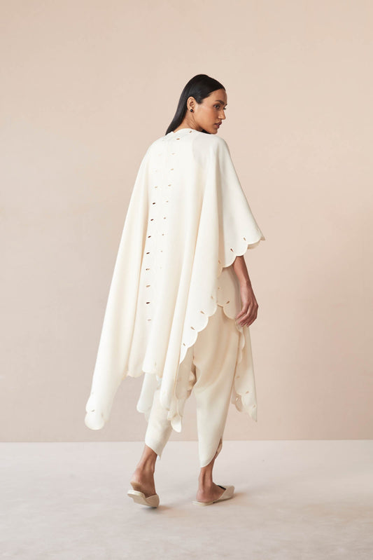 Wool Alea Cape Set – Ivory