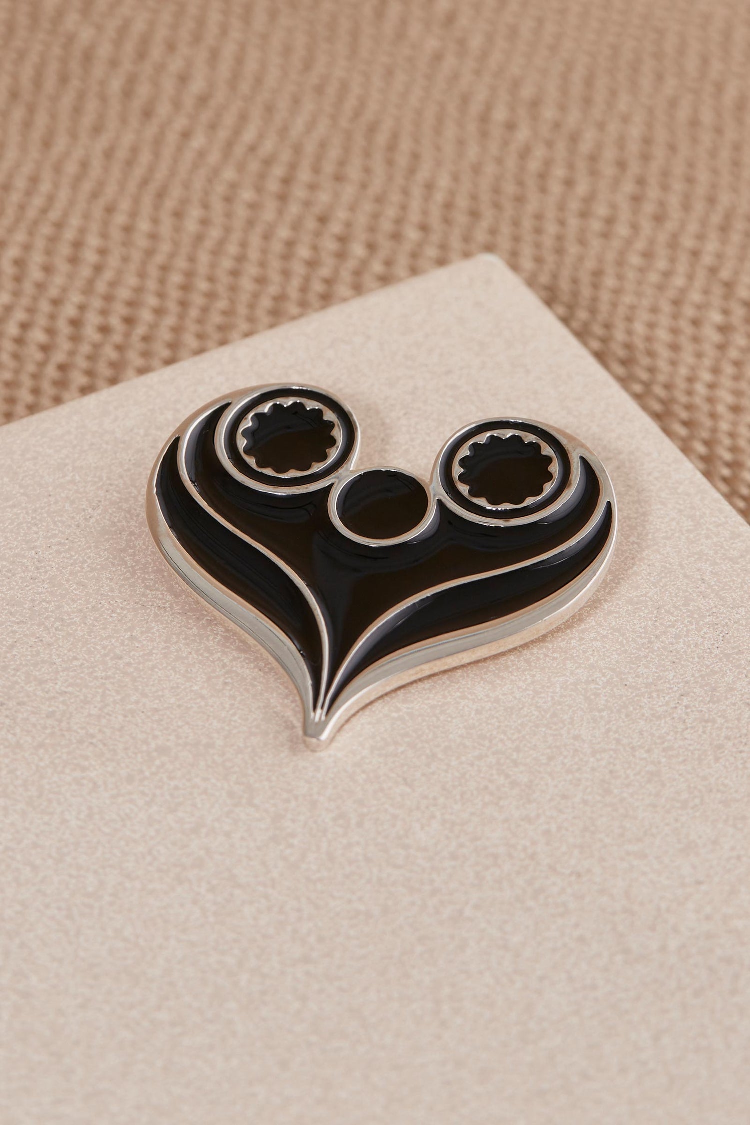 Ameya Brooch - Black