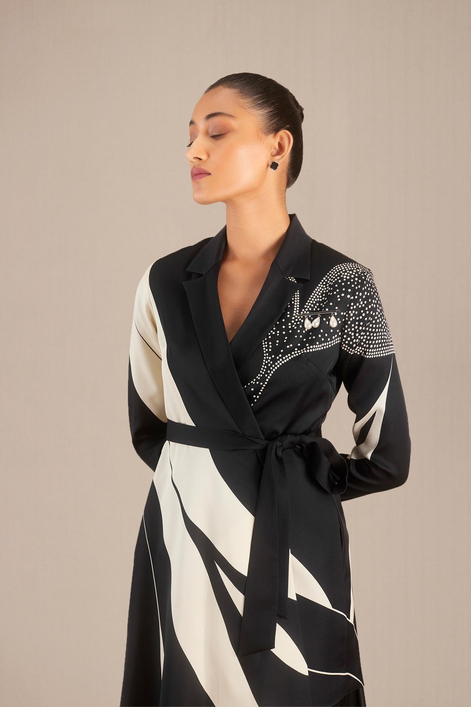 Suha Jacket - Black JK  