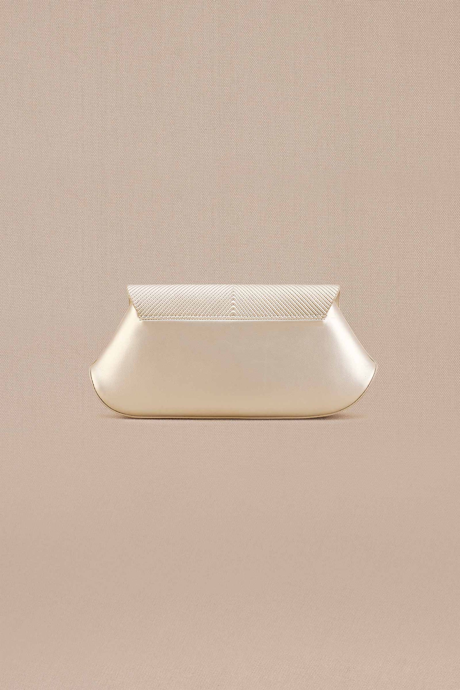 Azra Clutch - Metallic Pearl