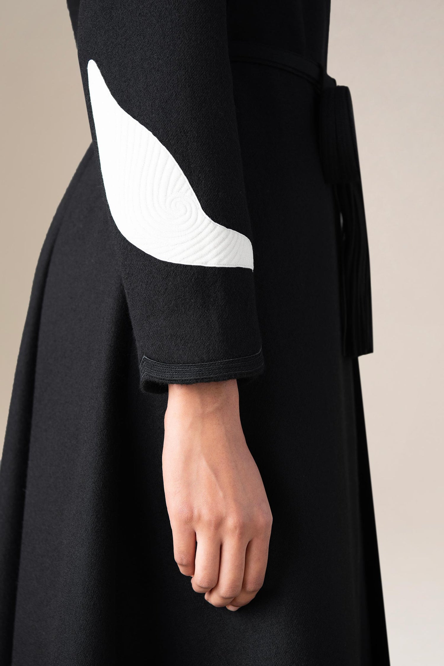  Wool Beira Abaya Set – Black