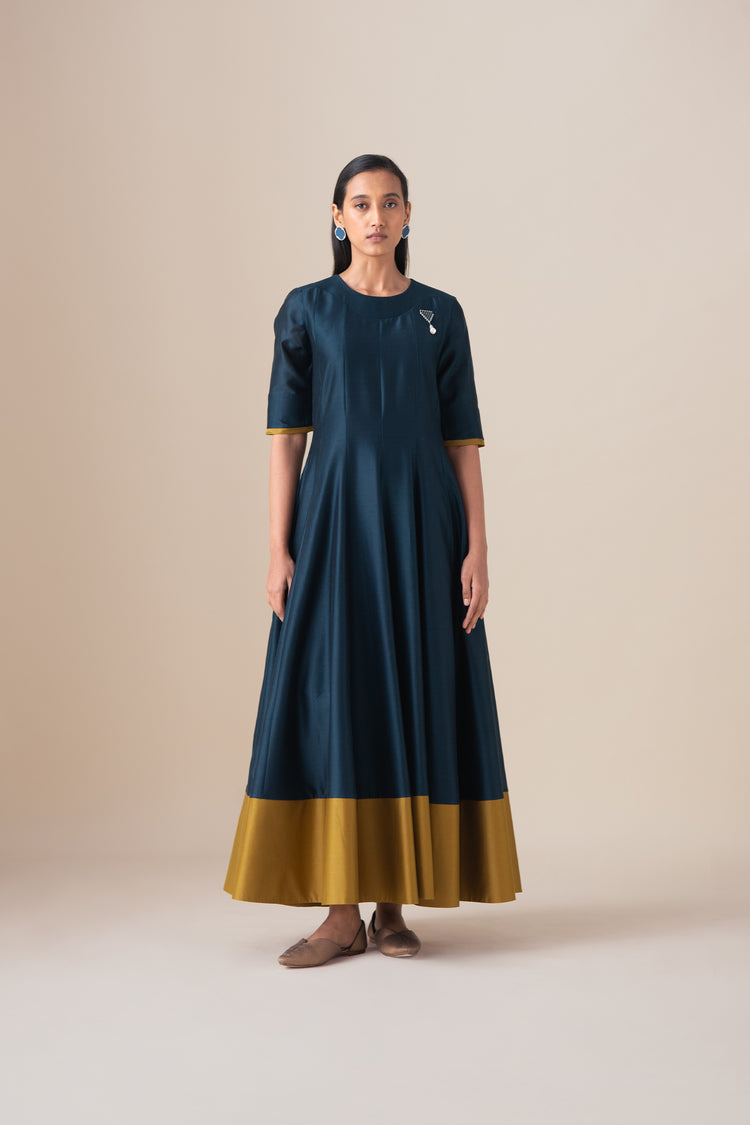 Omira Kurta Set