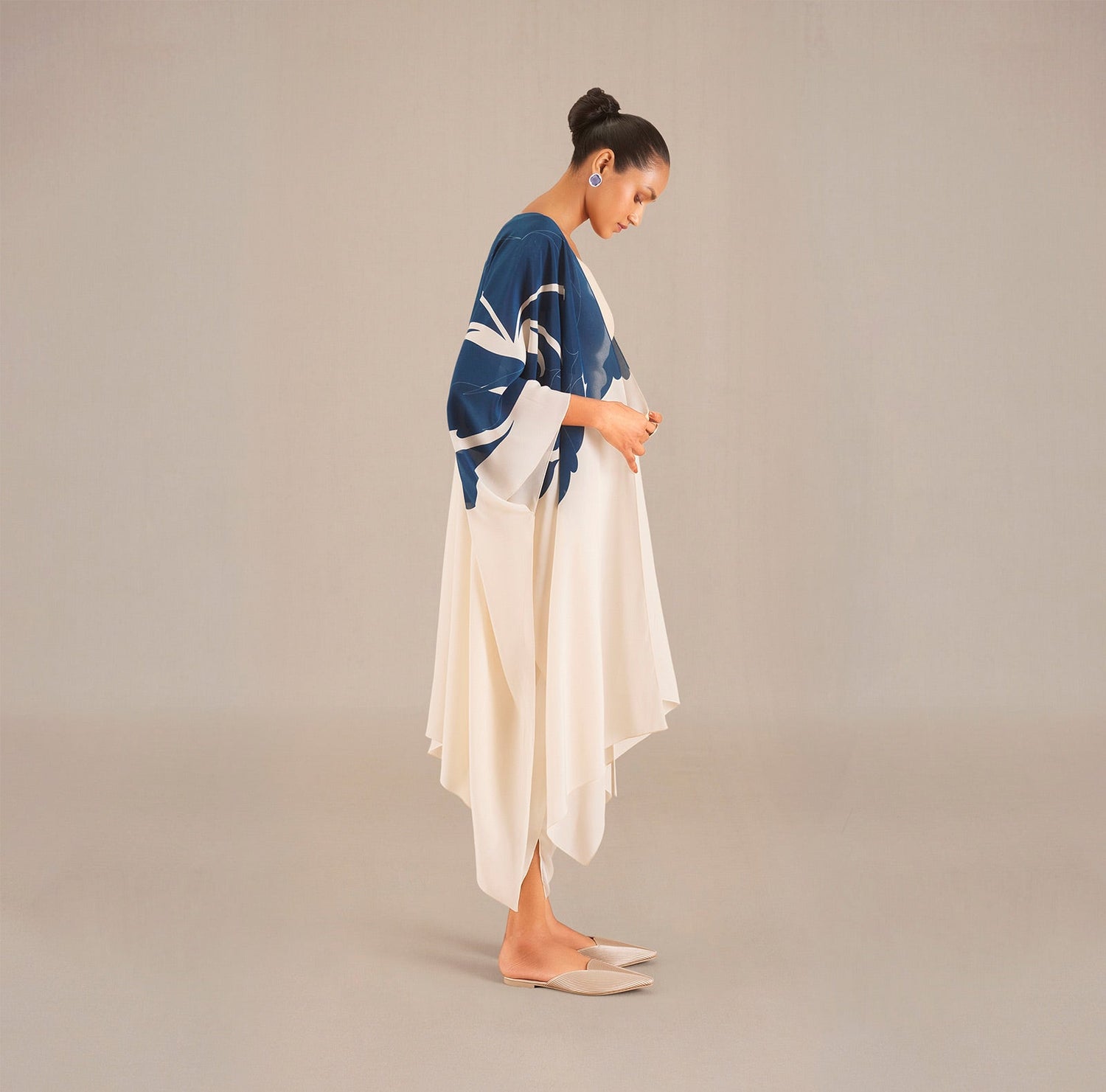  Crepe Armana Cape – Blue