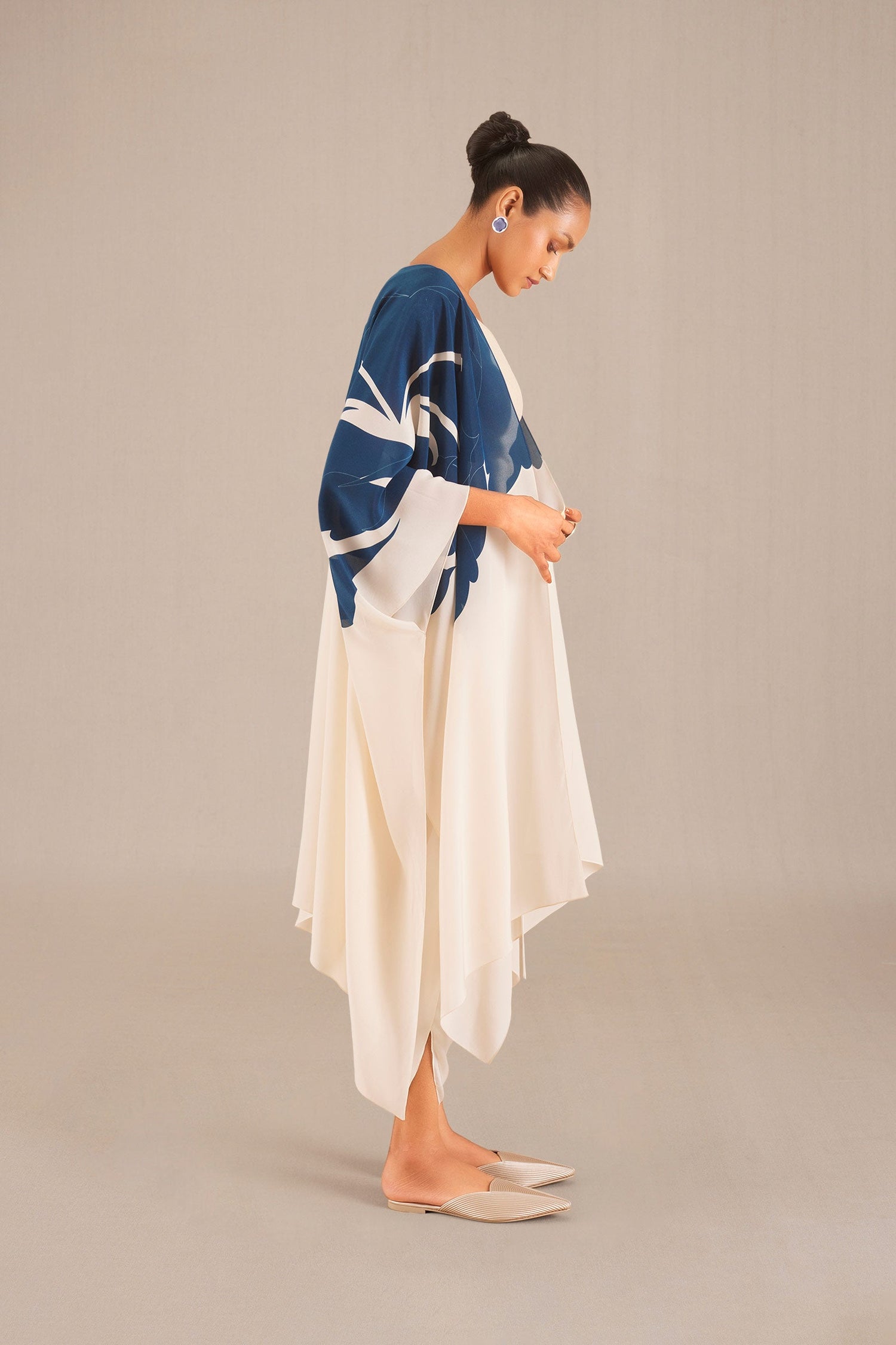  Crepe Armana Cape – Blue