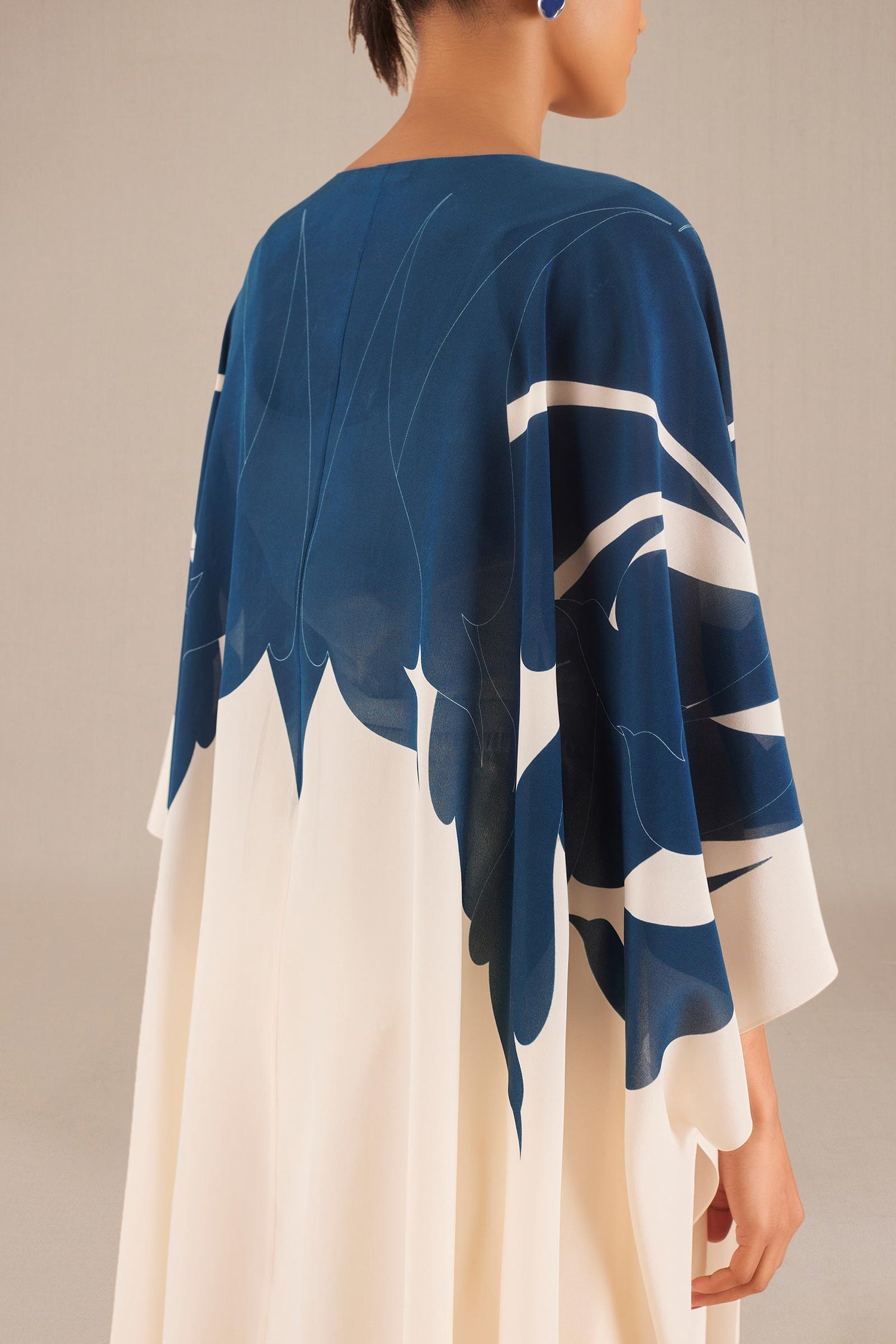  Crepe Armana Cape – Blue