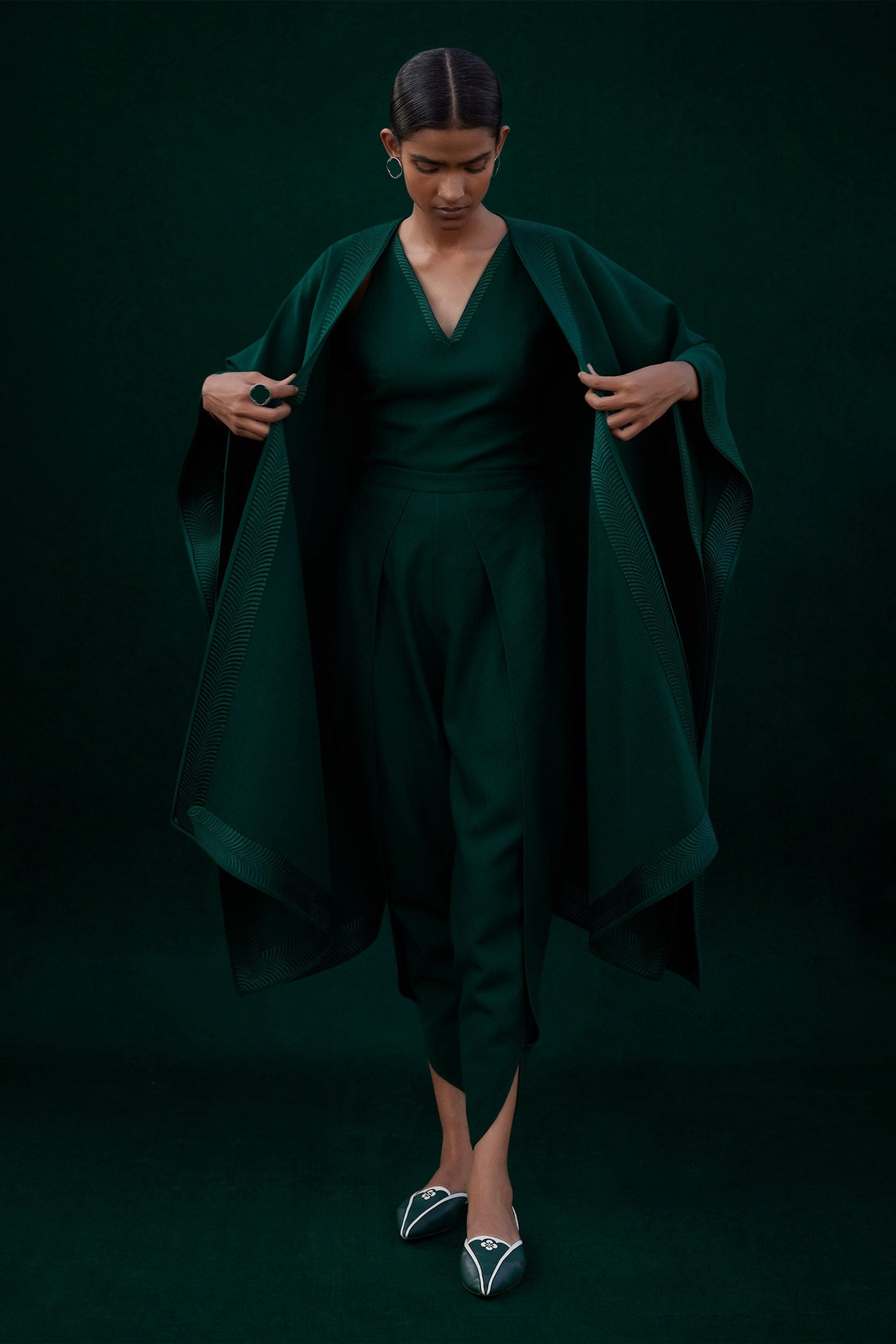  Wool Gigi Cape – Green