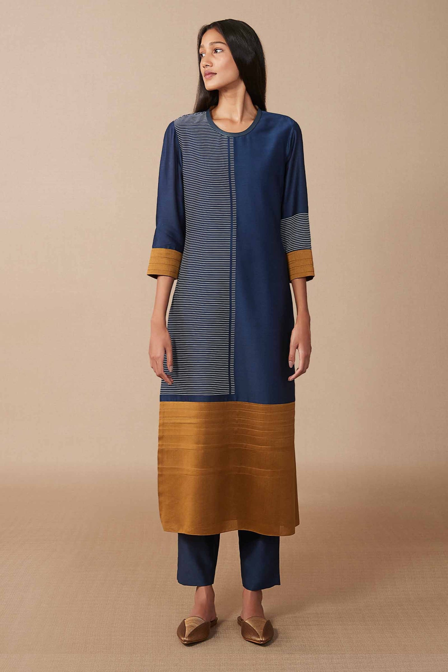  Chanderi Azizah Kurta Set – Multicolor