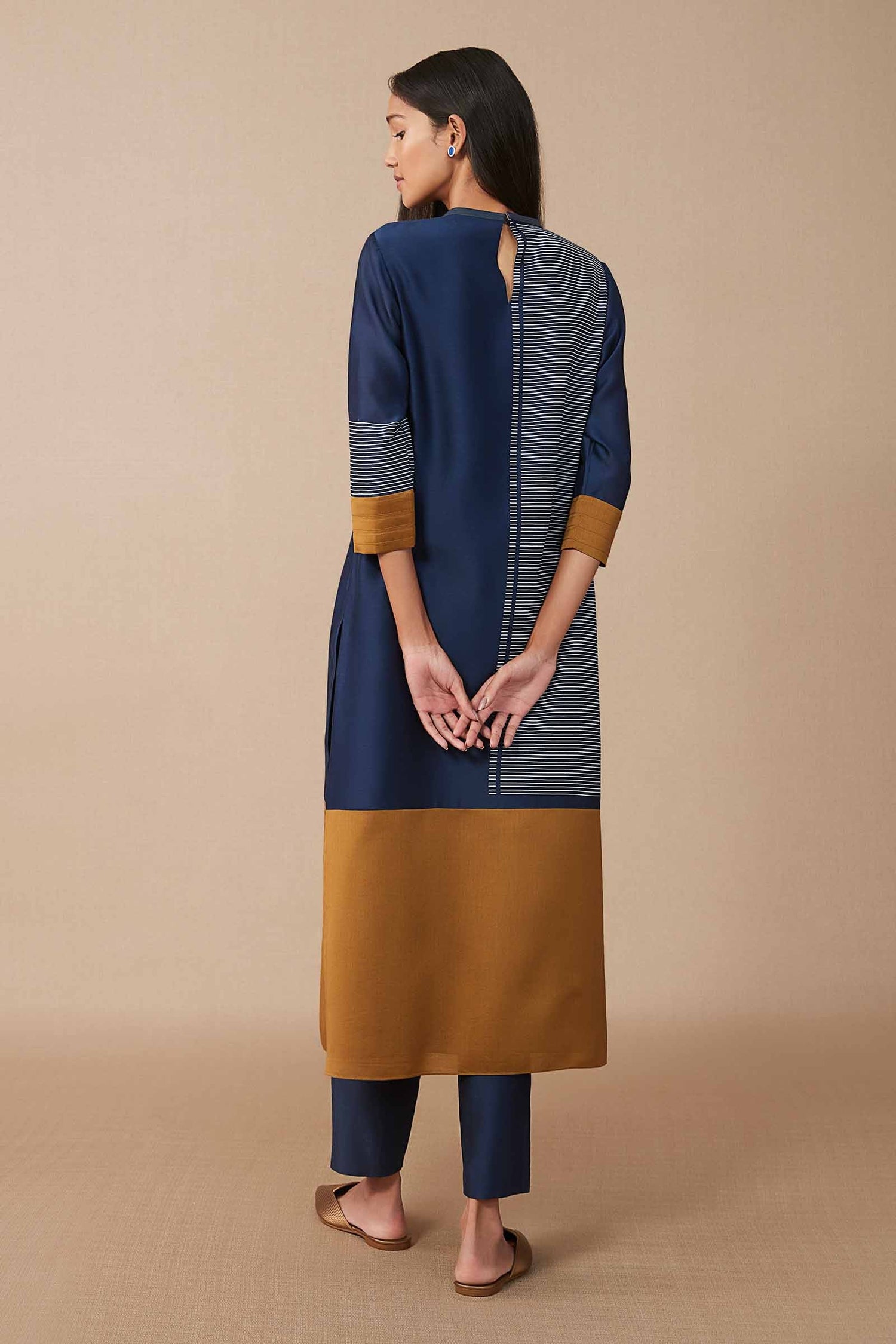  Chanderi Azizah Kurta Set – Multicolor