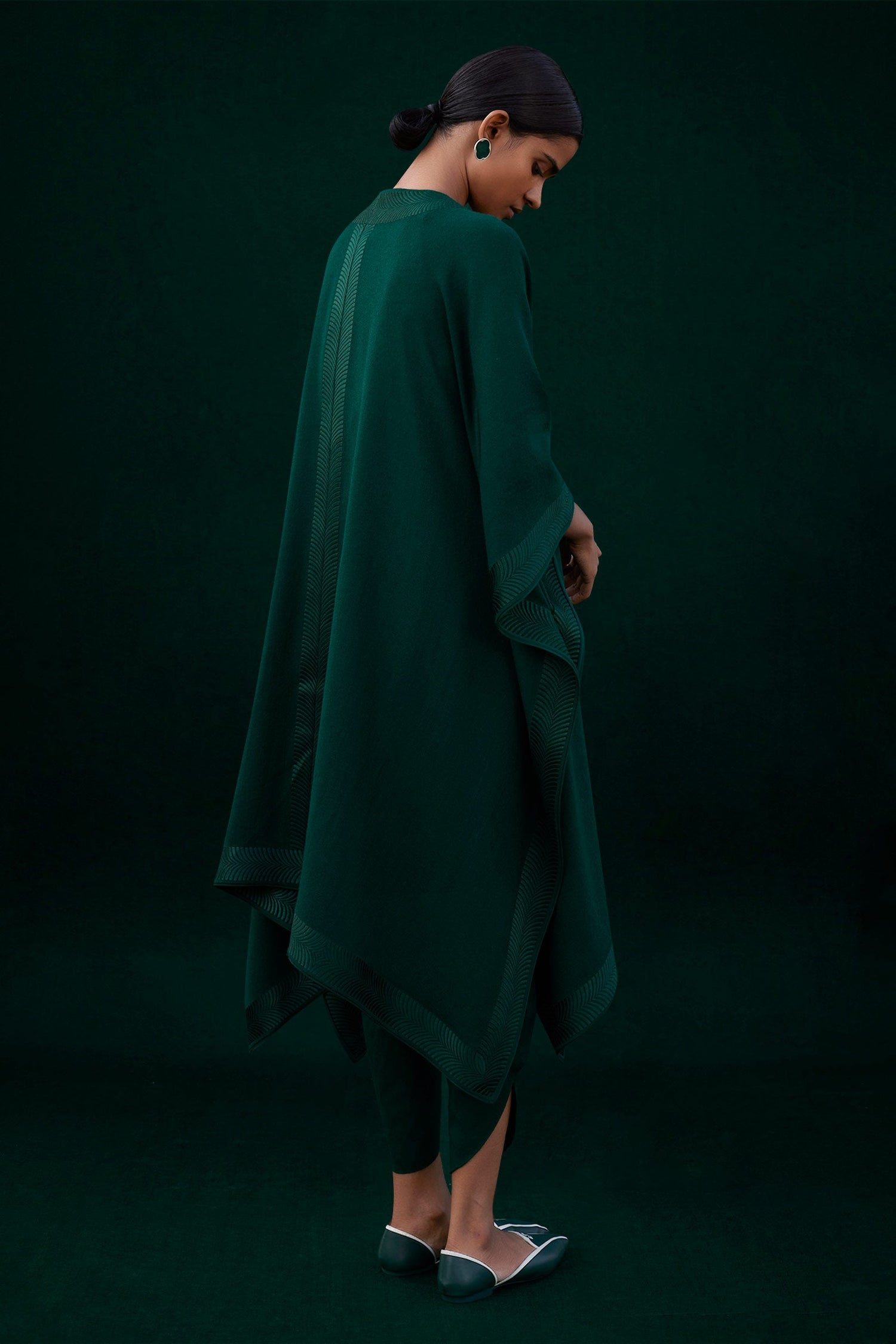  Wool Gigi Cape – Green