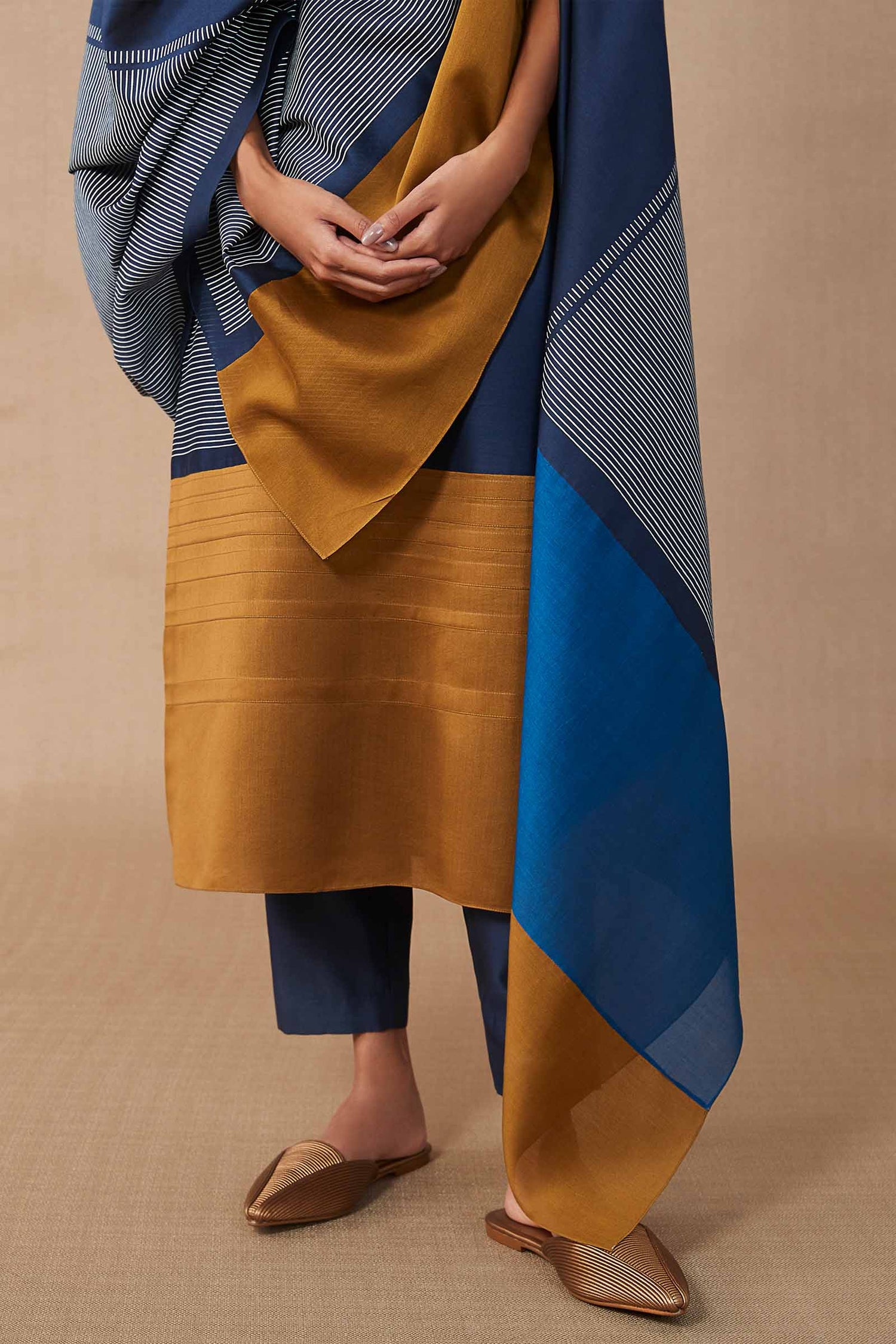  Chanderi Azizah Kurta Set – Multicolor