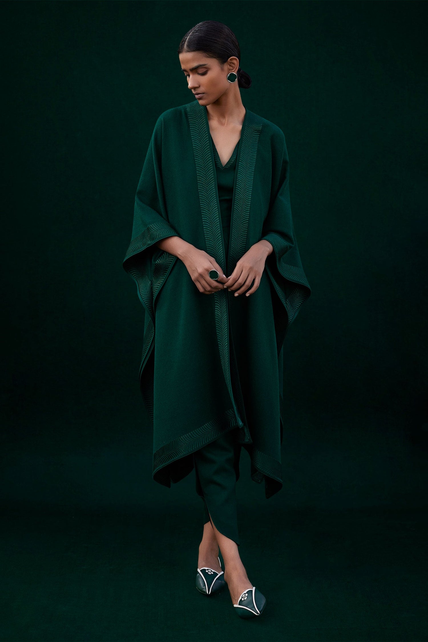  Wool Gigi Cape – Green